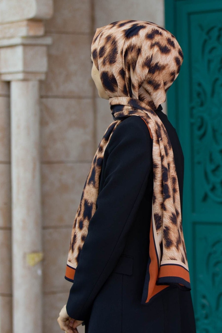 KREP LEOPAR DESENLİ TABA RENKLİ 75X195 KIRIŞMAZ ŞAL