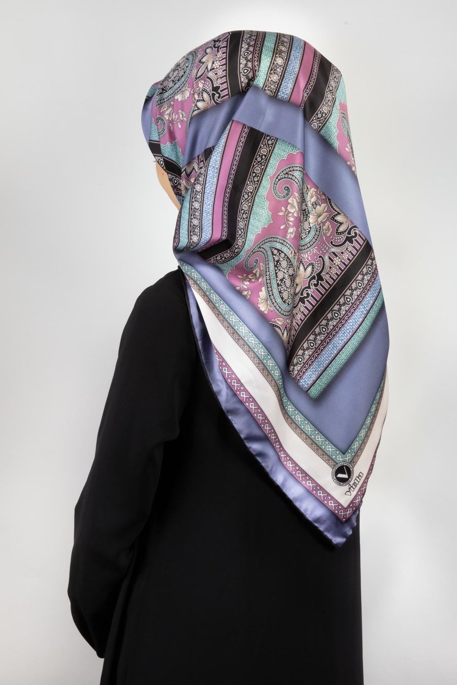 Twill Şal Desenli İndigo Renkli 90x90 Eşarp (İpek İçermez) Kenar Dikiş Şekli El Dikişli