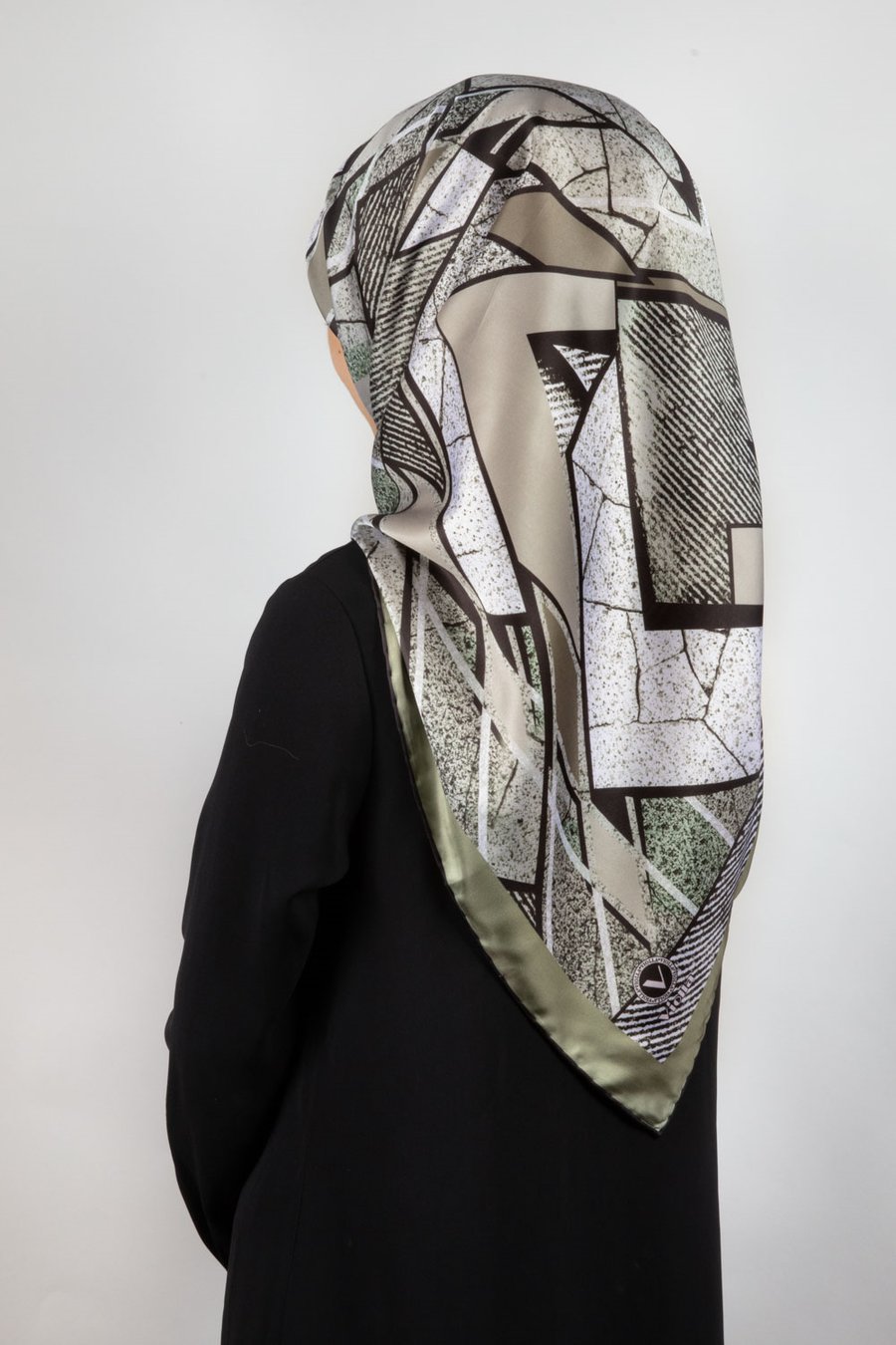 Twill Kazayağı Desenli Su Yeşili Renkli 90x90 Eşarp (İpek İçermez) Kenar Dikiş Şekli El Dikişli
