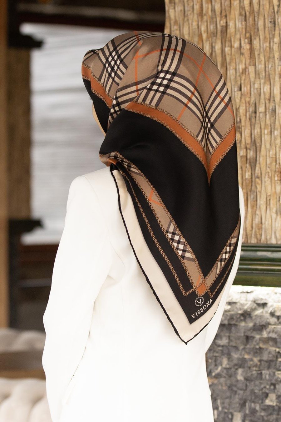 %100 Twill İpek Ekose Desenli Taba Renkli 90x90 Eşarp Dikim Şekli : El Dikişi