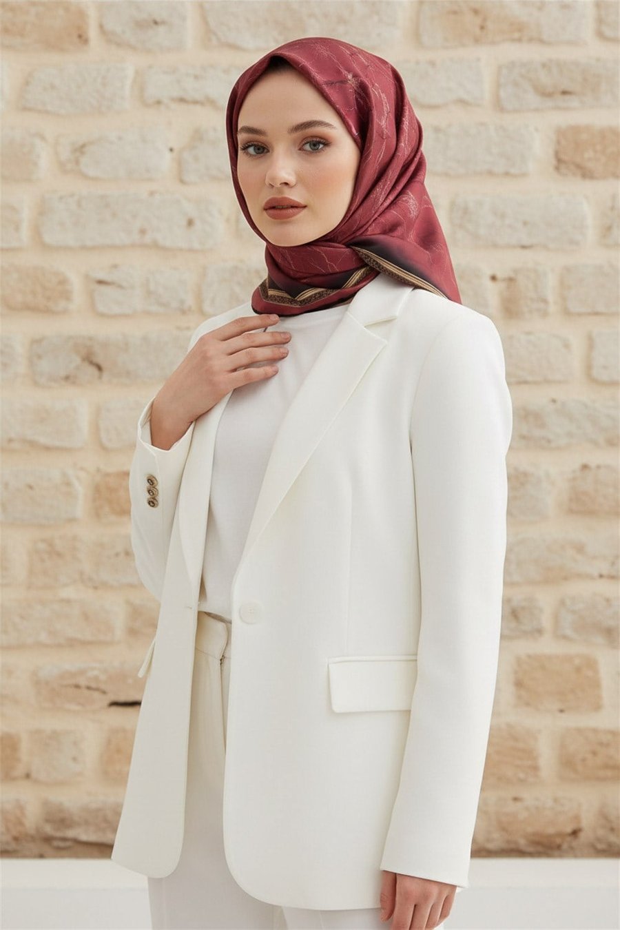 %100 Twill İpek Mermer Desenli Bordo Renkli 90x90 Eşarp Dikim Şekli : El Dikişi