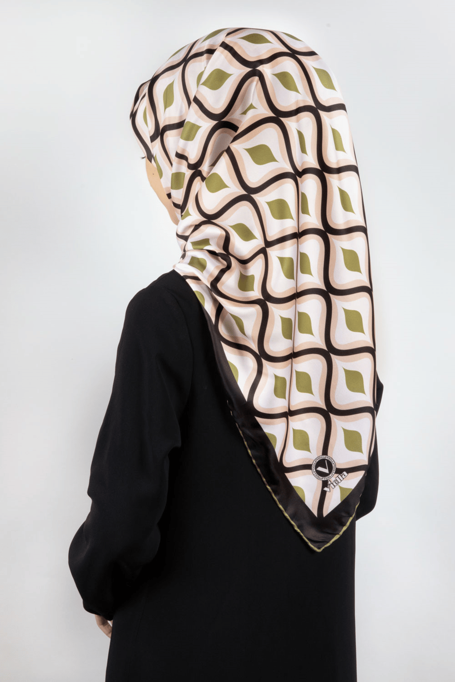 Twill Geometrik Daire Desenli Haki Renkli 90x90 Eşarp (İpek İçermez) Dikim Şekli : El Dikişi