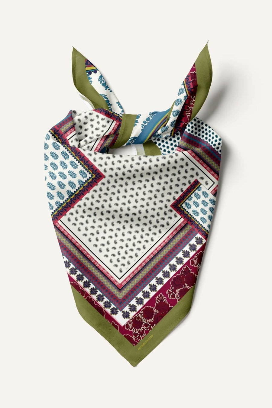Violla Kadın Patchwork Desenli Bandana 50x50 Kırmızı Mavi DG0358-22