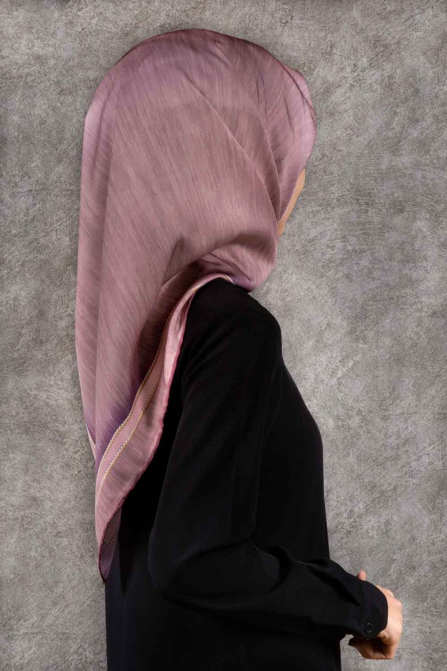 Twill Efektli Bordür Desenli Pudra Renkli 90x90 Eşarp (İpek İçermez) Dikim Şekli : El Dikişi