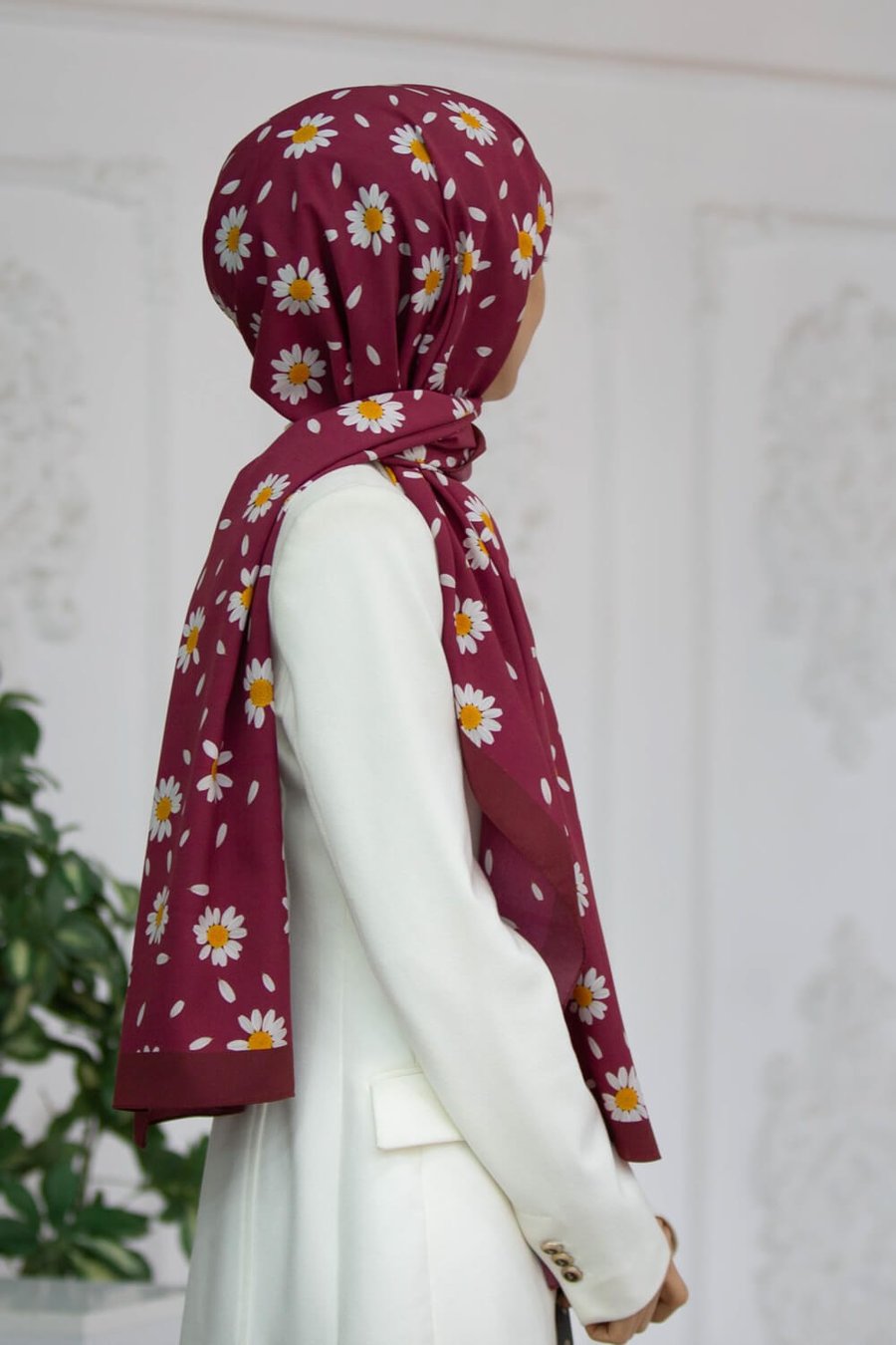 KREP PAPATYA DESENLİ MÜRDÜM RENKLİ 75X195 KIRIŞMAZ ŞAL