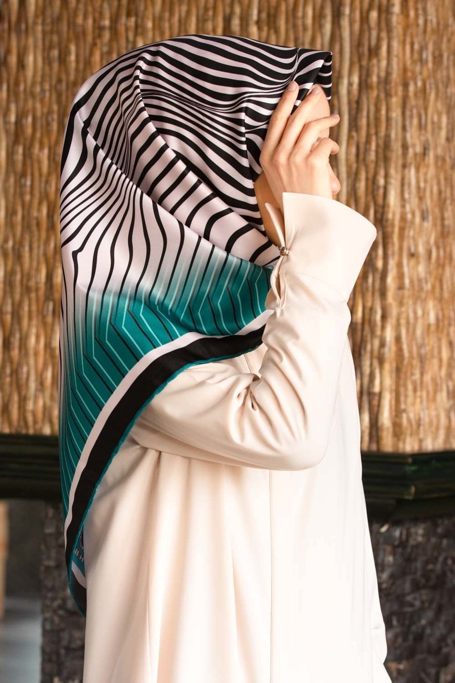 Twill Çizgili Desenli Petrol Yeşili Renkli 90x90 Eşarp (İpek İçermez)
