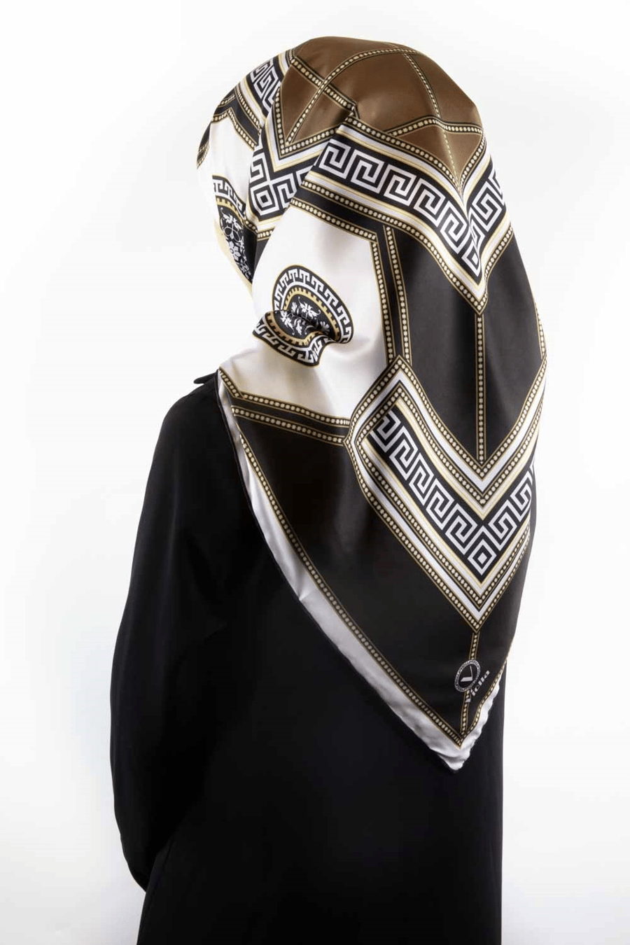 Twill Barok Desenli Vizon Renkli 90x90 Eşarp (İpek İçermez) Kenar Dikiş Şekli El Dikişli