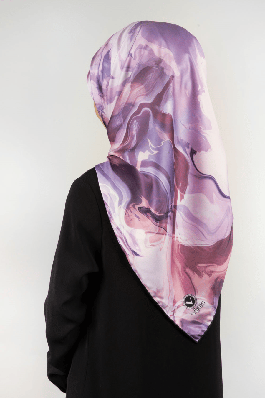 Twill Batik Desenli Lila Renkli 90x90 Eşarp (İpek İçermez) Kenar Dikiş Şekli El Dikişli