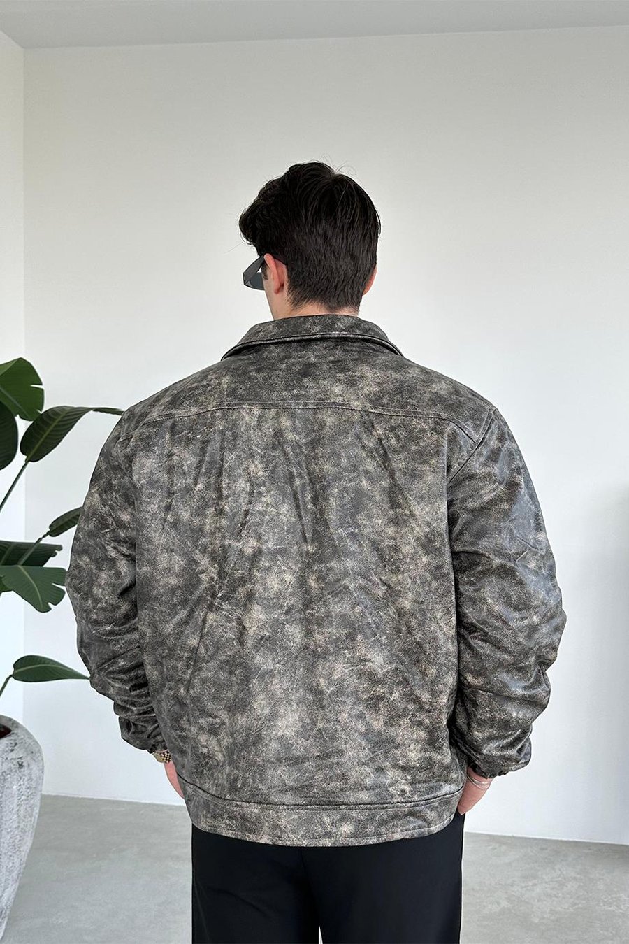 Acid Wash Gri Ön Dikiş Detay Deri Mont