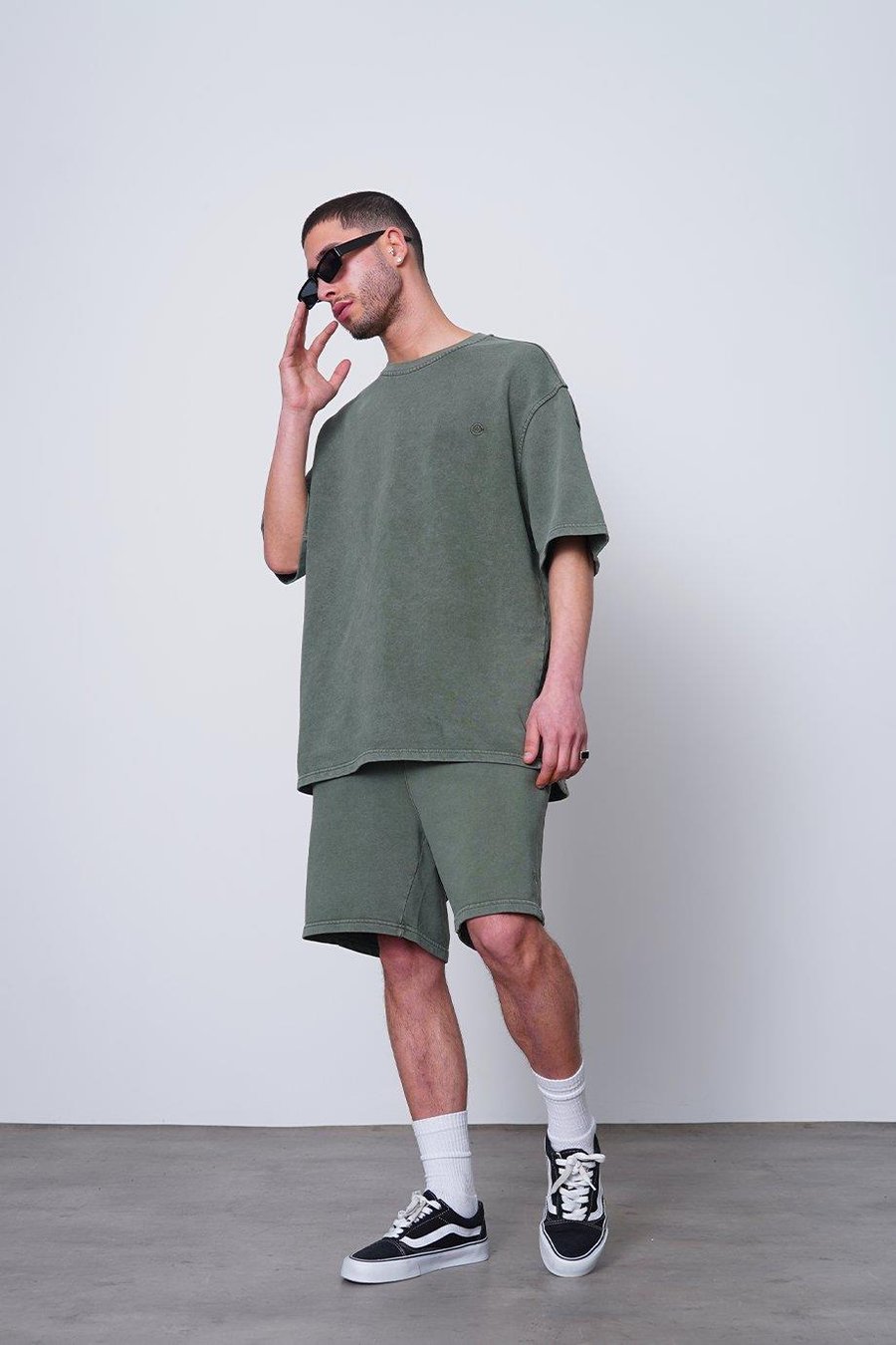 Acid Wash Yeşil Acid Wash Yeşil Nakış Detay Premium CH Oversize Tişört
