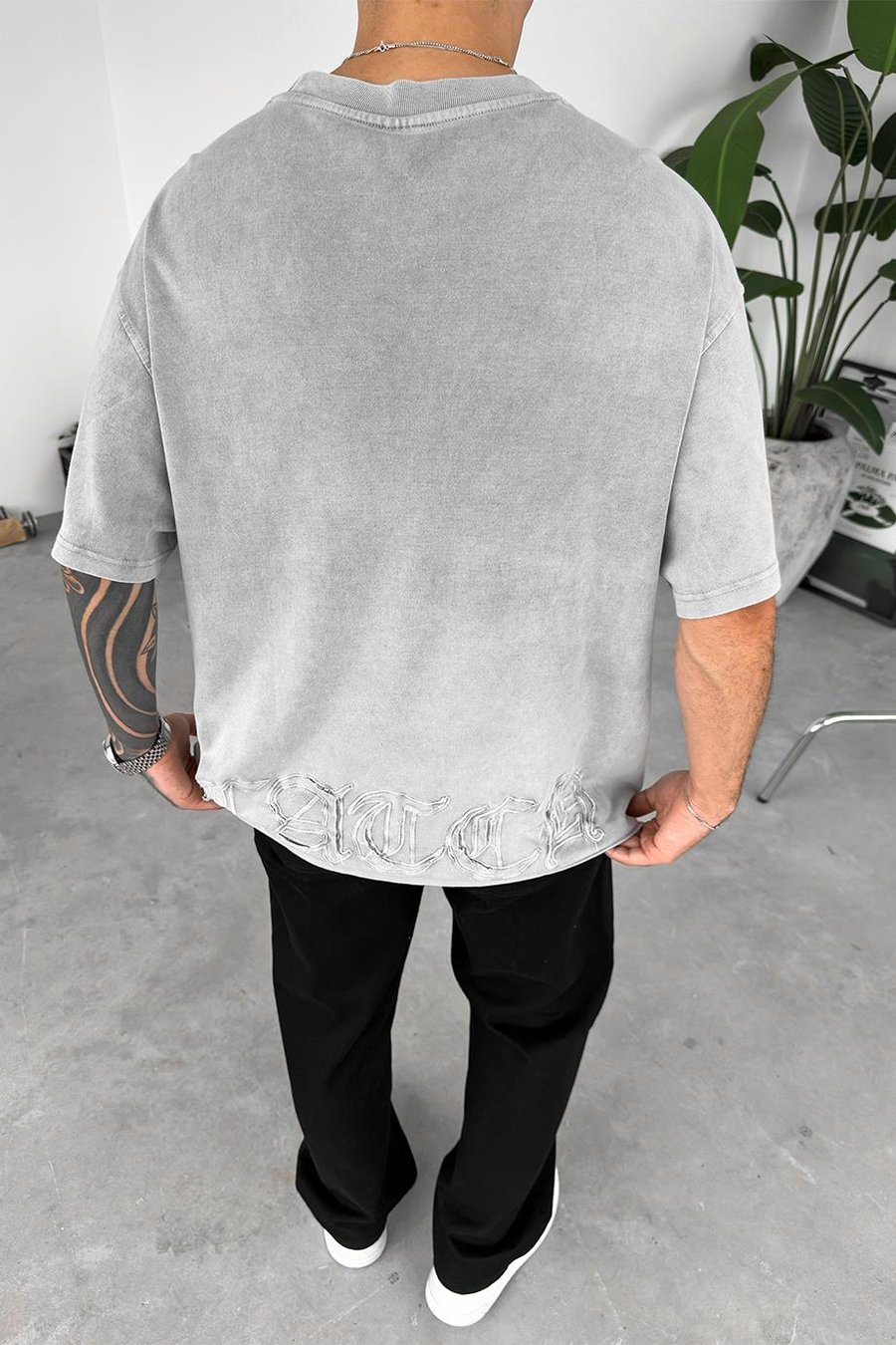 Açık Gri Acid Wash Kabartma Baskılı Oversize Tişört