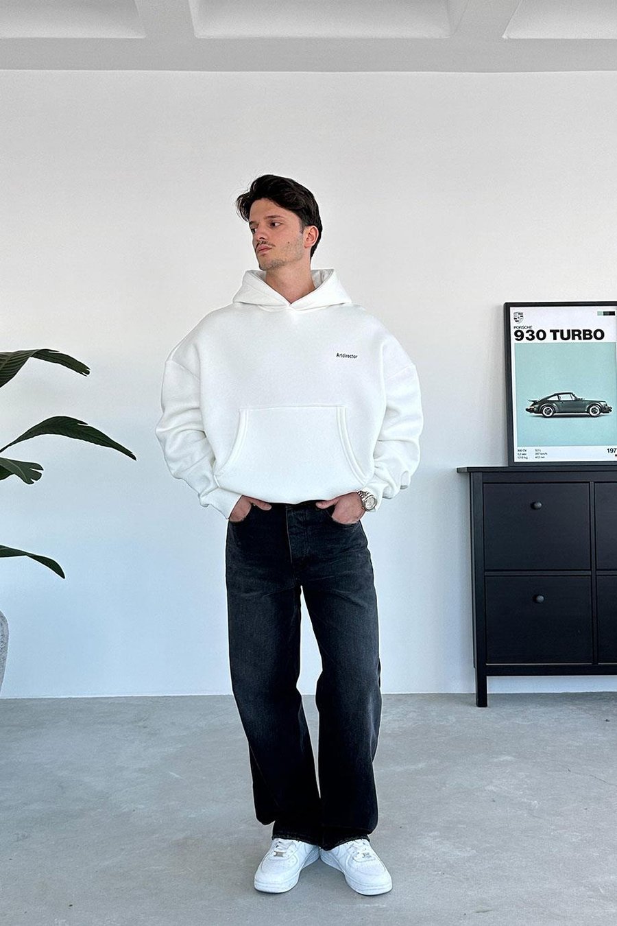 Beyaz Art Director Oversize Sweatshirt