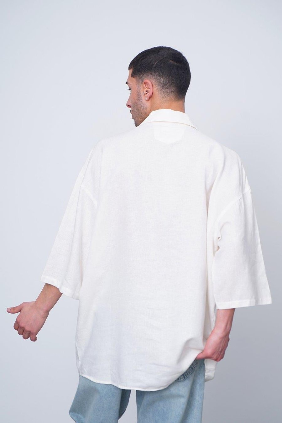 Beyaz Basic Yarım Kollu 1B CH Oversize Gömlek