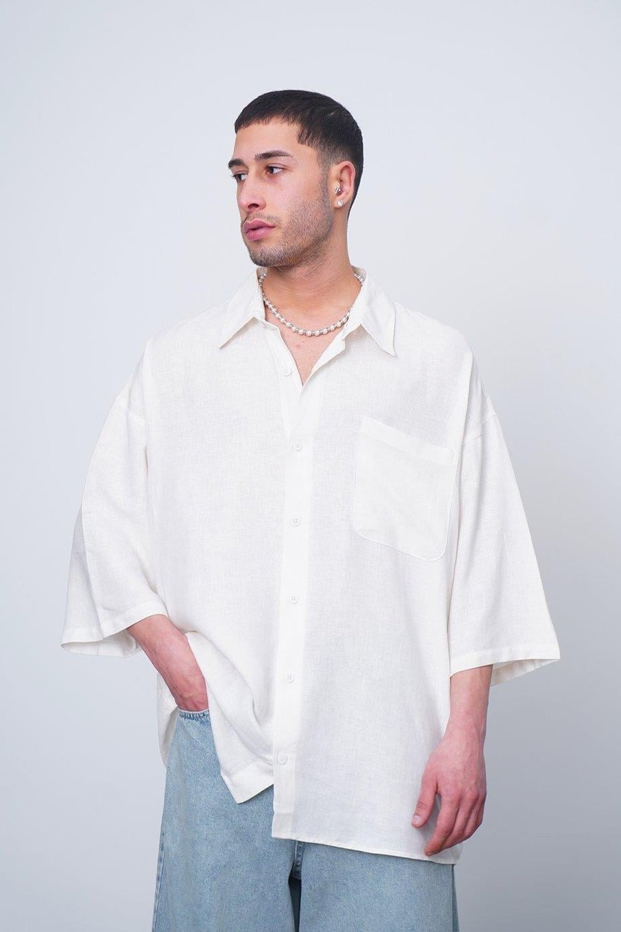 Beyaz Basic Yarım Kollu 1B CH Oversize Gömlek