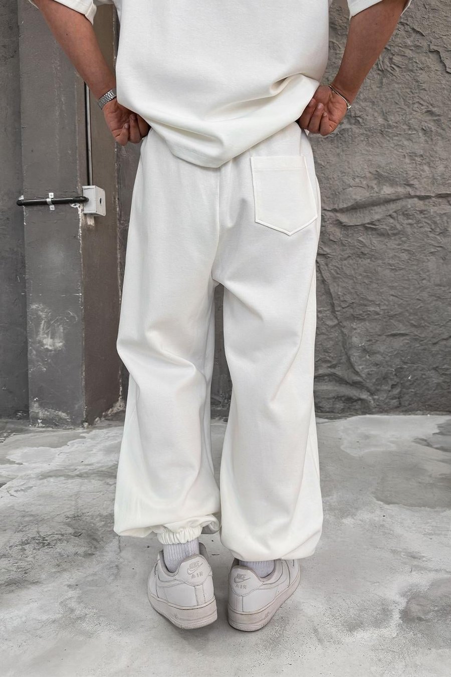 Beyaz Cozy Premium Basic Paça Lastik Eşofman