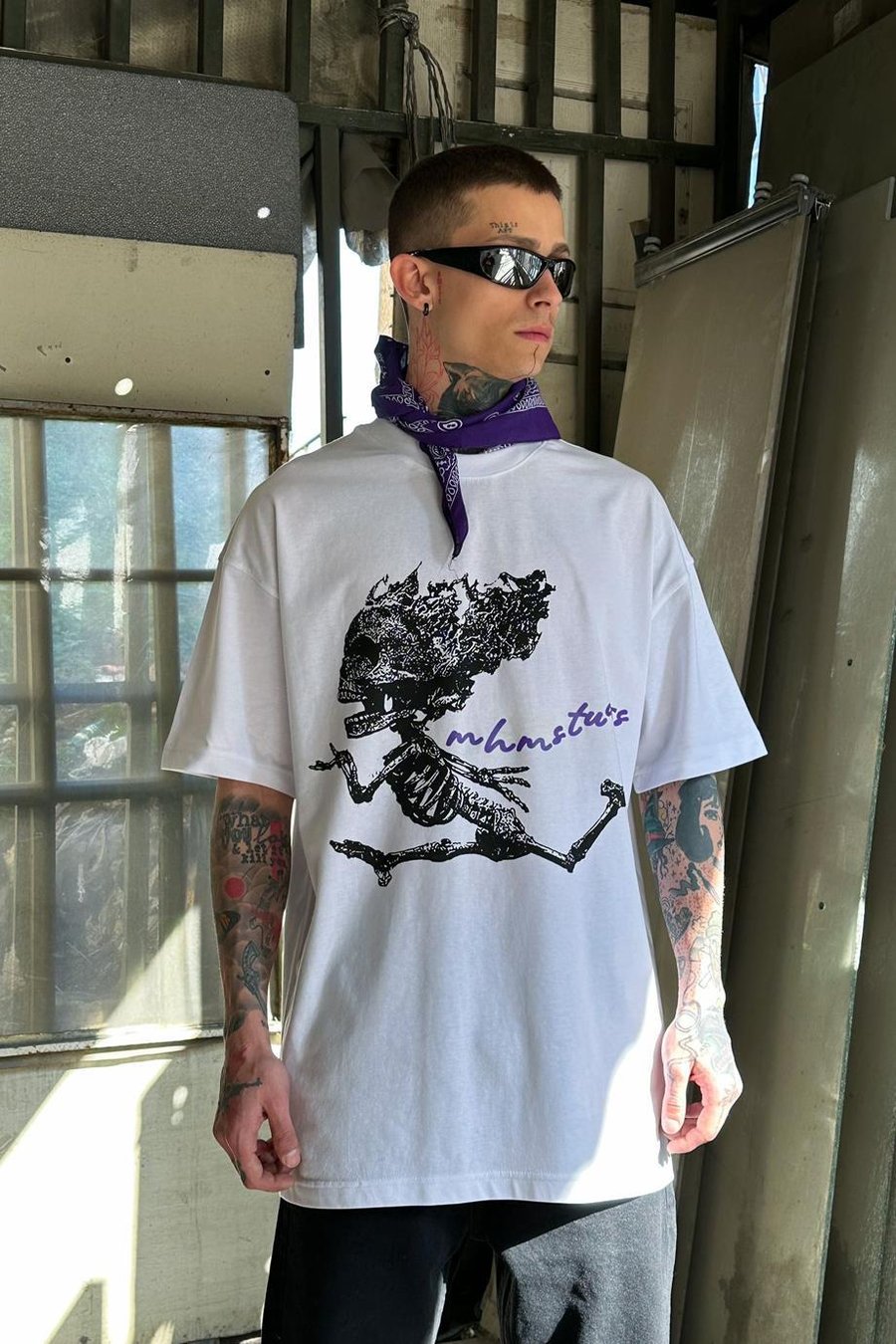 BEYAZ Flu Skull Oversize Tişört