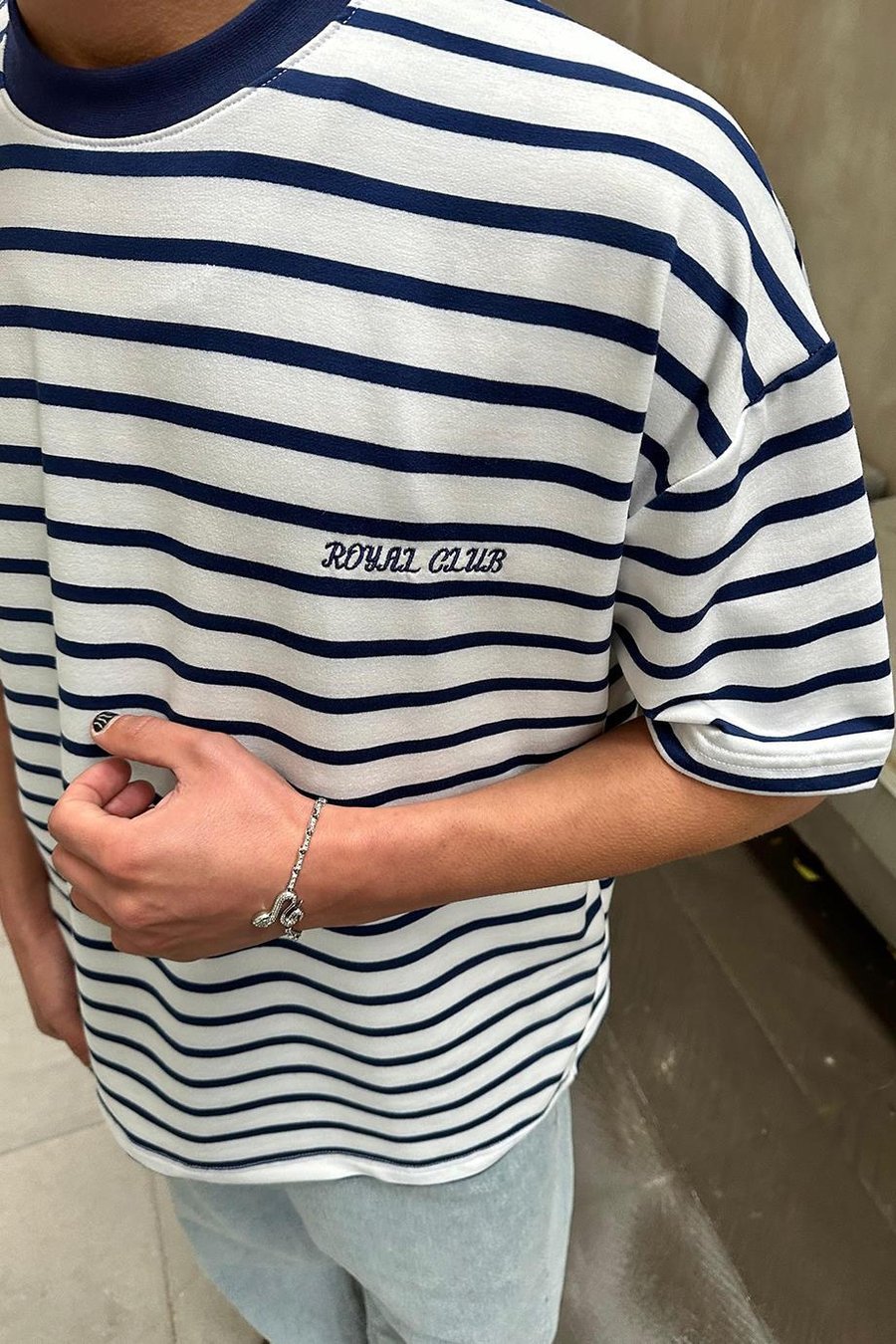 Beyaz Mavi Royal Club Nakış Detay PM Oversize Tişört