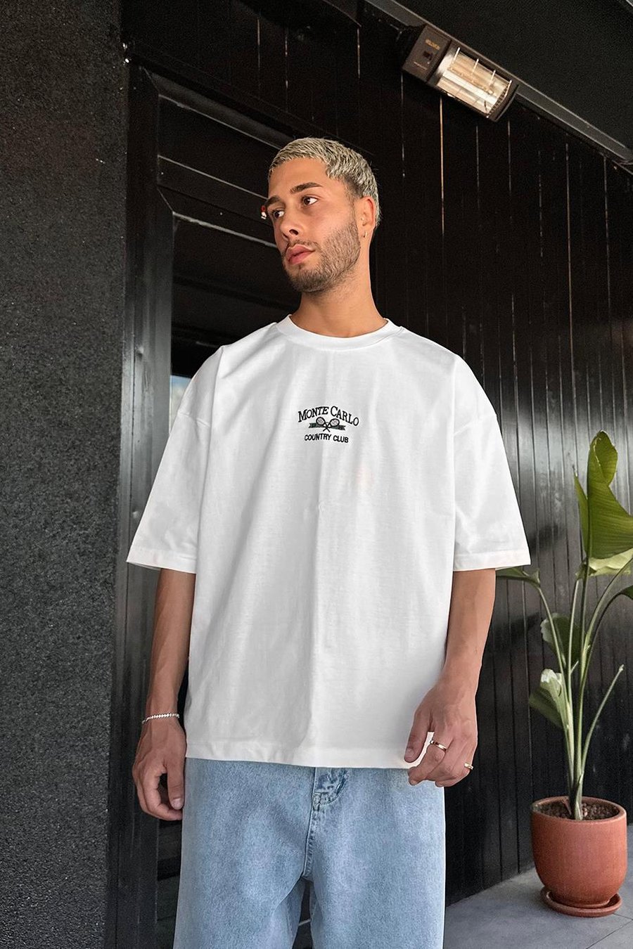 Beyaz Monte Carlo Nakış Detay OUTPLENTY PREMİUM Oversize Tişört