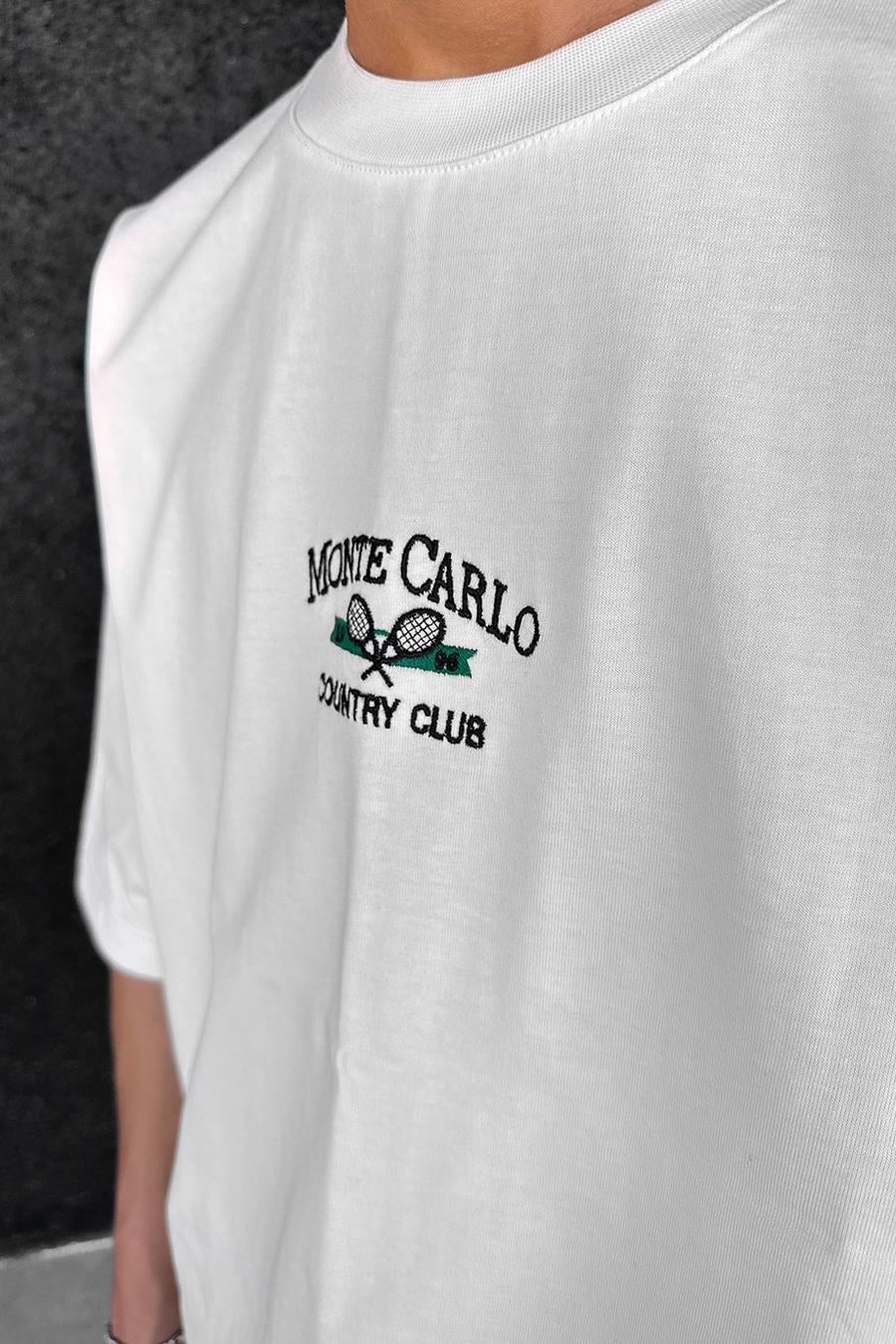 Beyaz Monte Carlo Nakış Detay OUTPLENTY PREMİUM Oversize Tişört