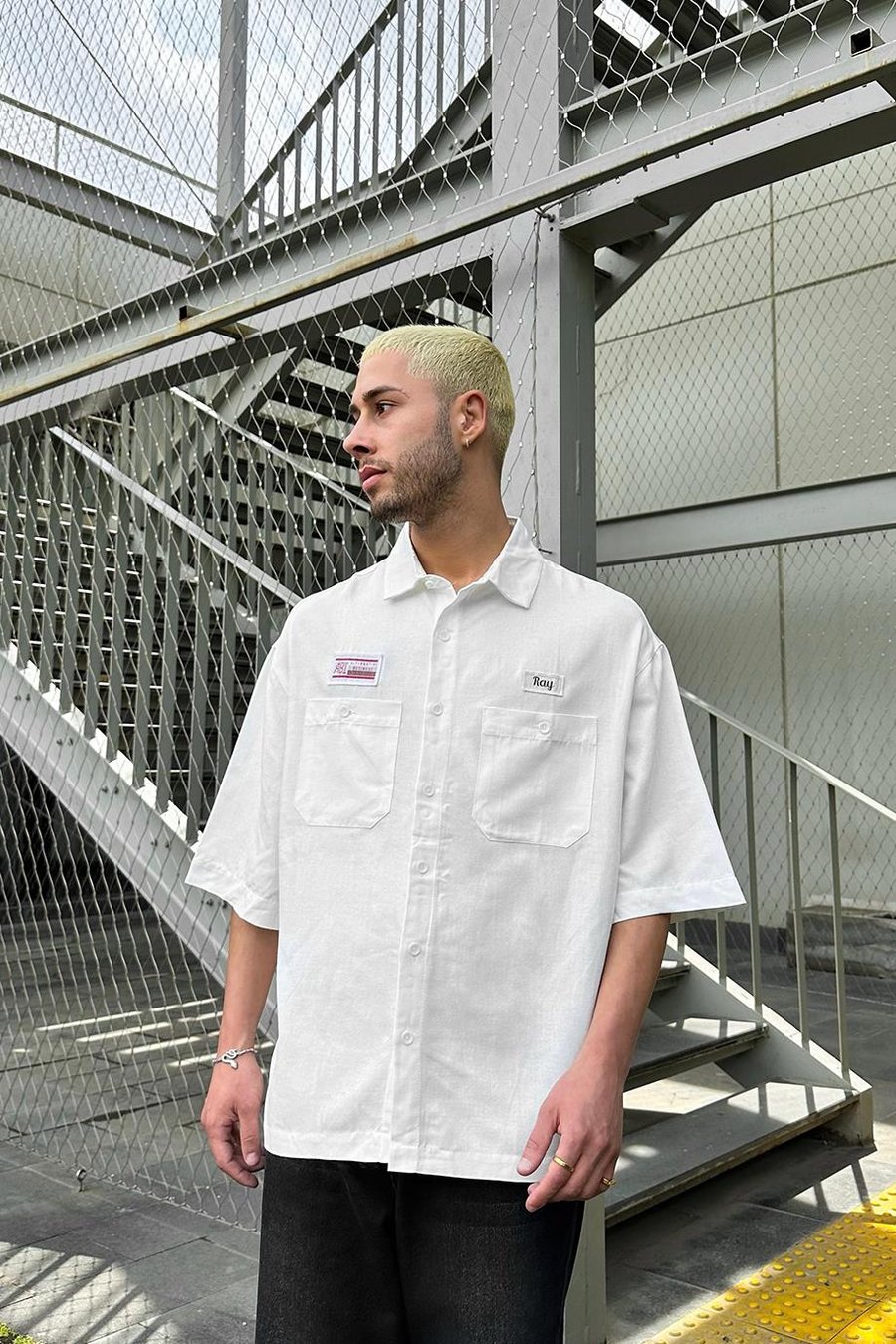 Beyaz Ray Nakış Detay Çift Cepli BS Oversize Gömlek