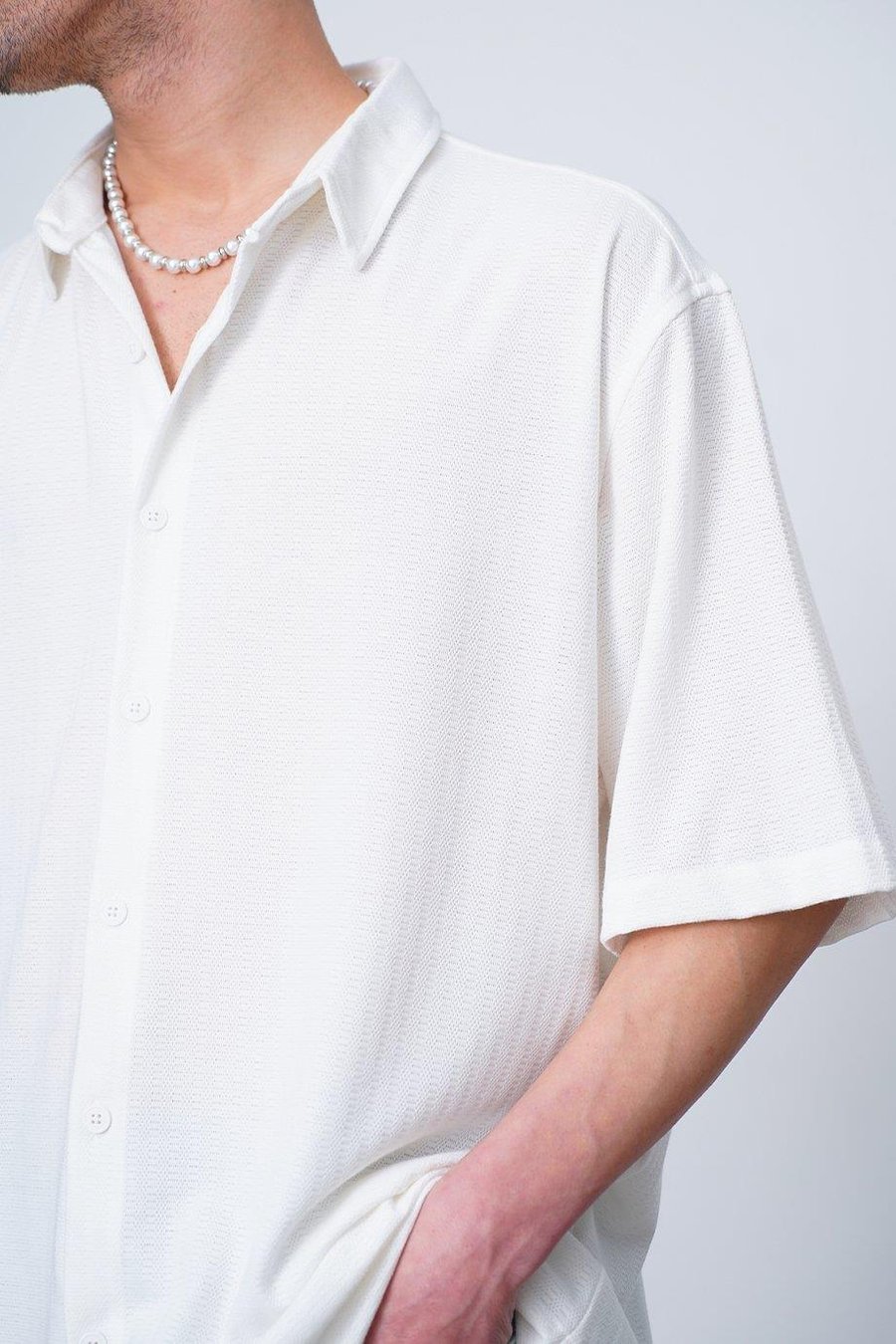 Beyaz Siyah Dokulu Basic Z2 CH Oversize Gömlek