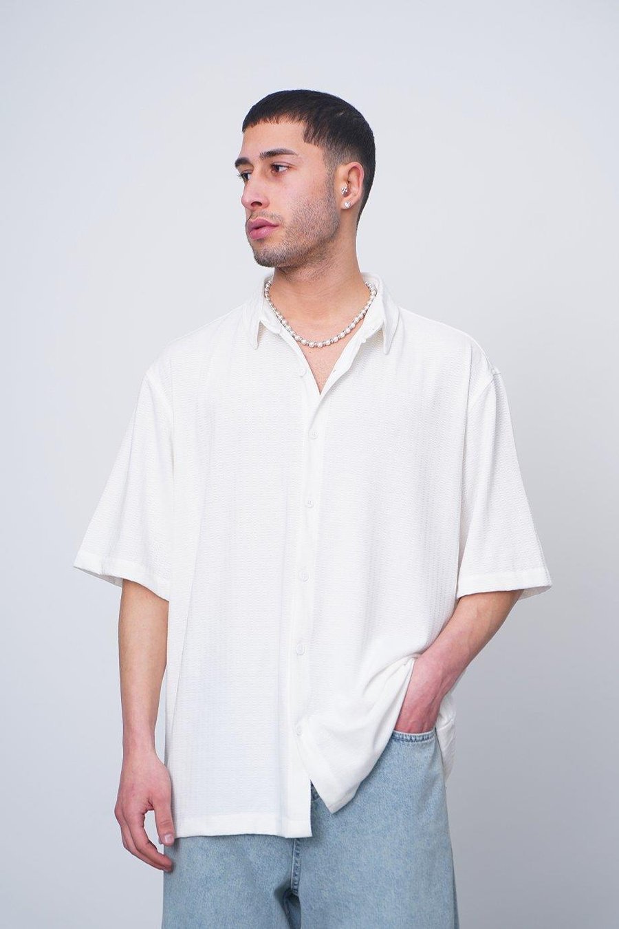 Beyaz Siyah Dokulu Basic Z2 CH Oversize Gömlek