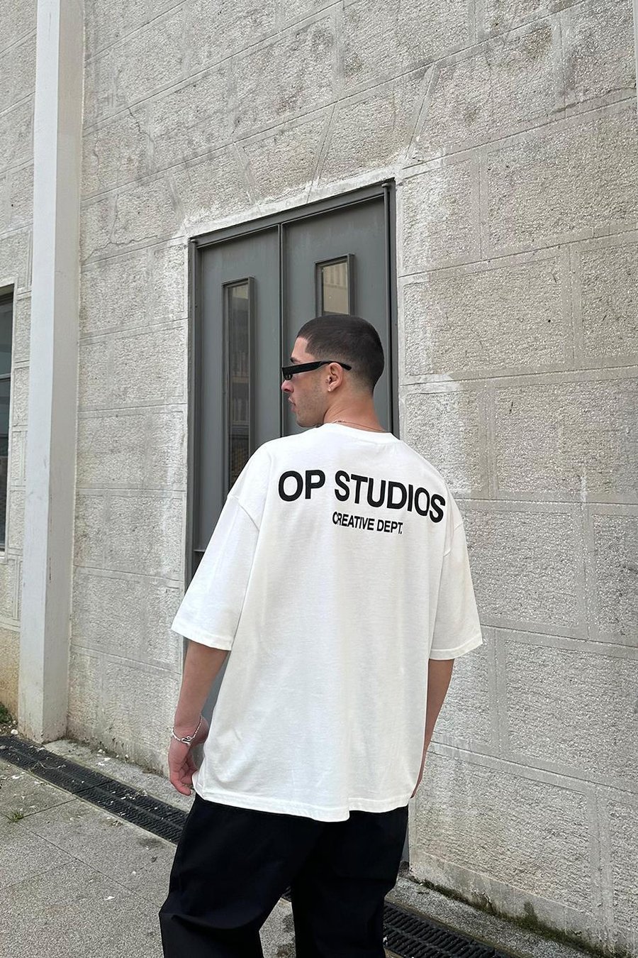Beyaz Studios Creative OUTPLENTY PREMİUM Oversize Tişört