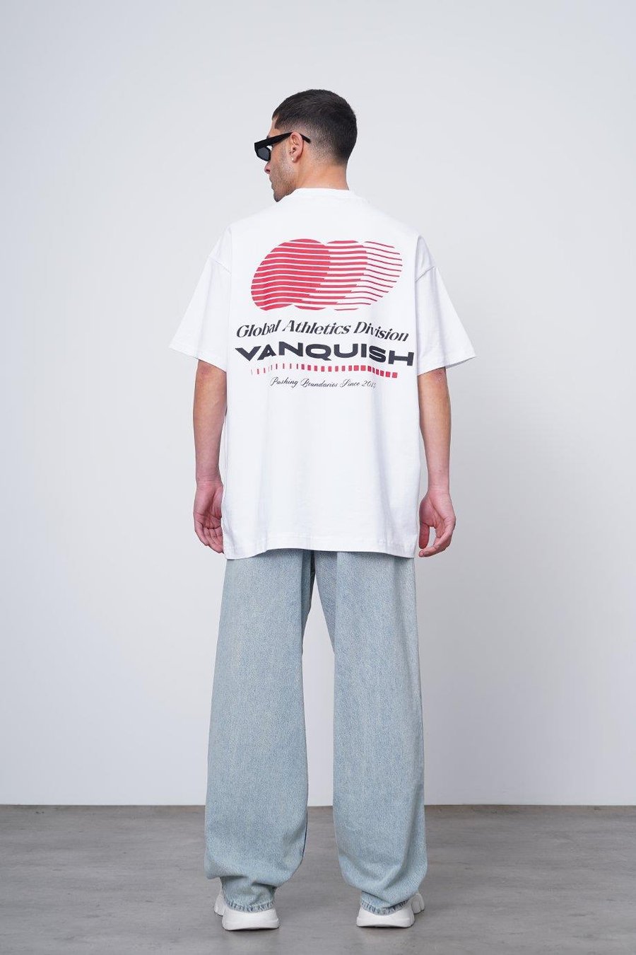 Beyaz Vanquish Oversize Tişört