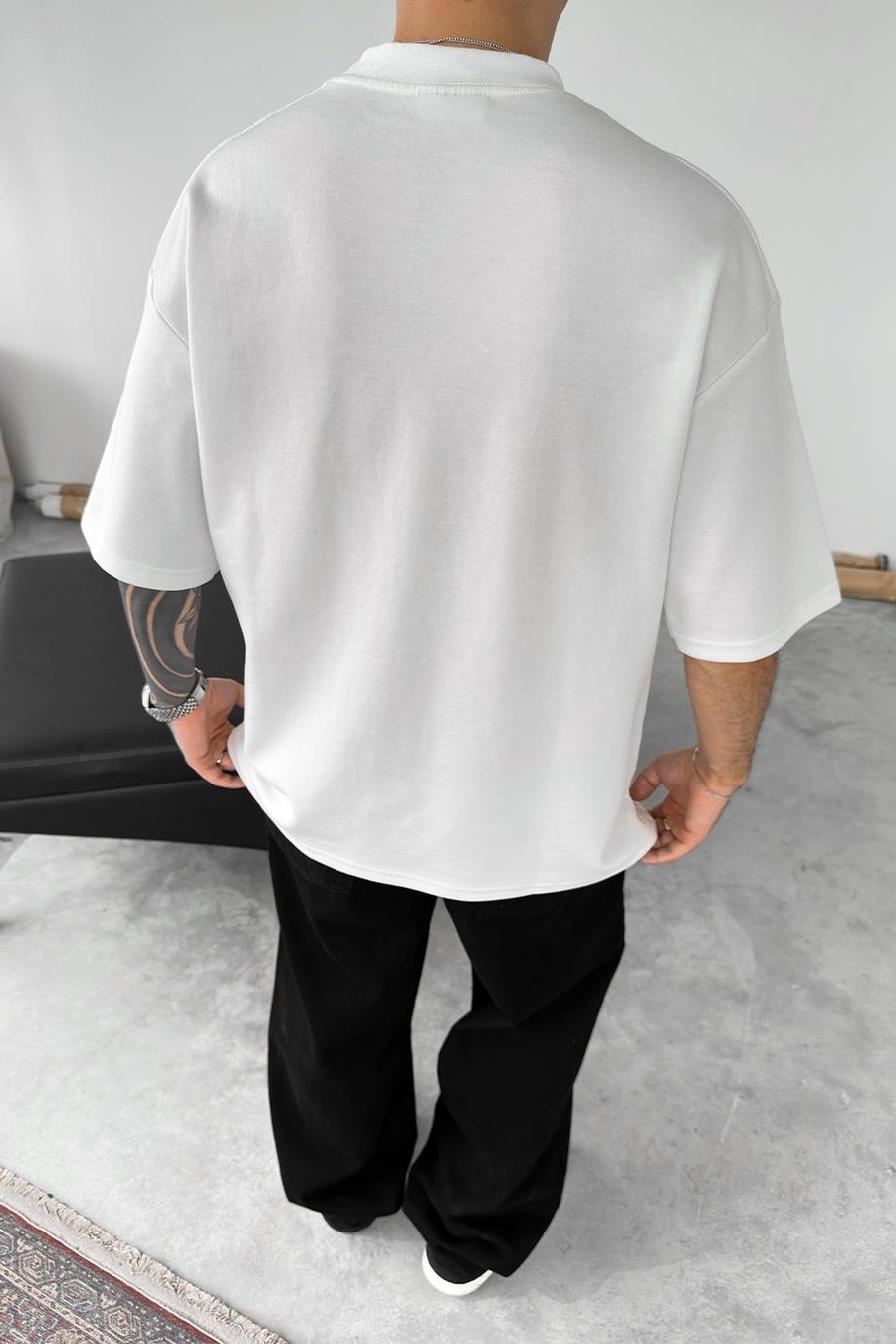 Beyaz Yonca Nakış Oversize Tişört