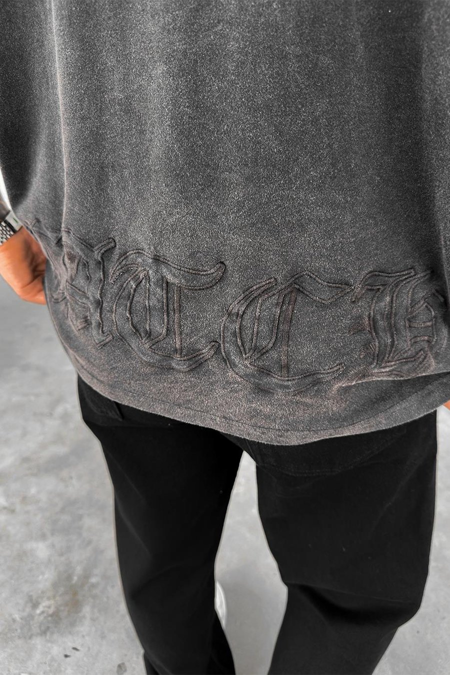 Füme Acid Wash Kabartma Baskılı Oversize Tişört
