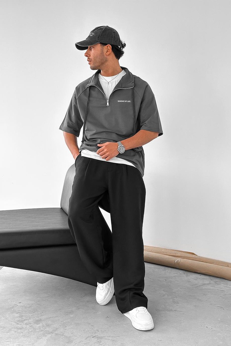 Koyu Gri Fermuarlı EE Oversize Polo Yaka Tişört