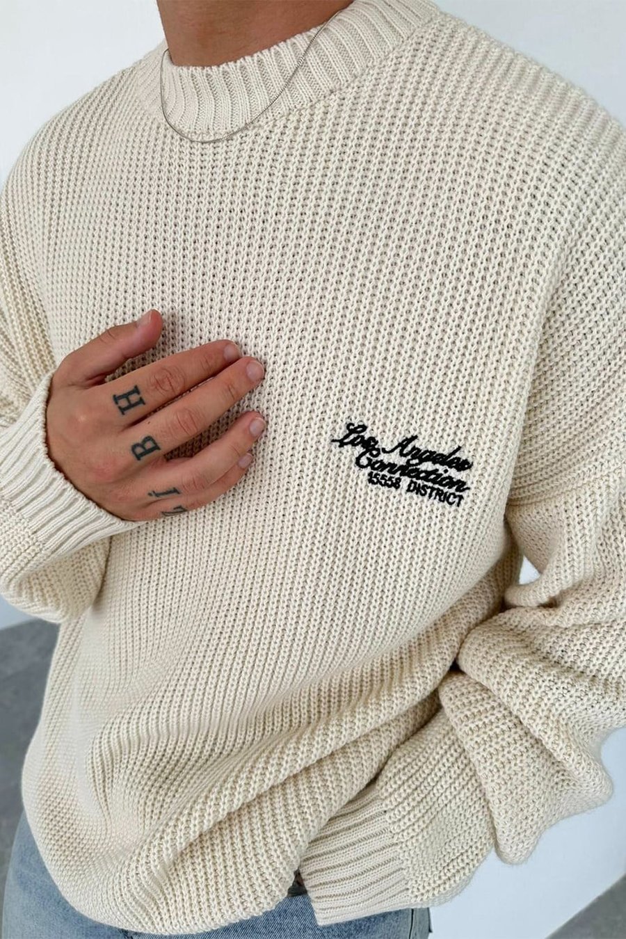Krem Los Angeles Nakış Oversize Triko Kazak