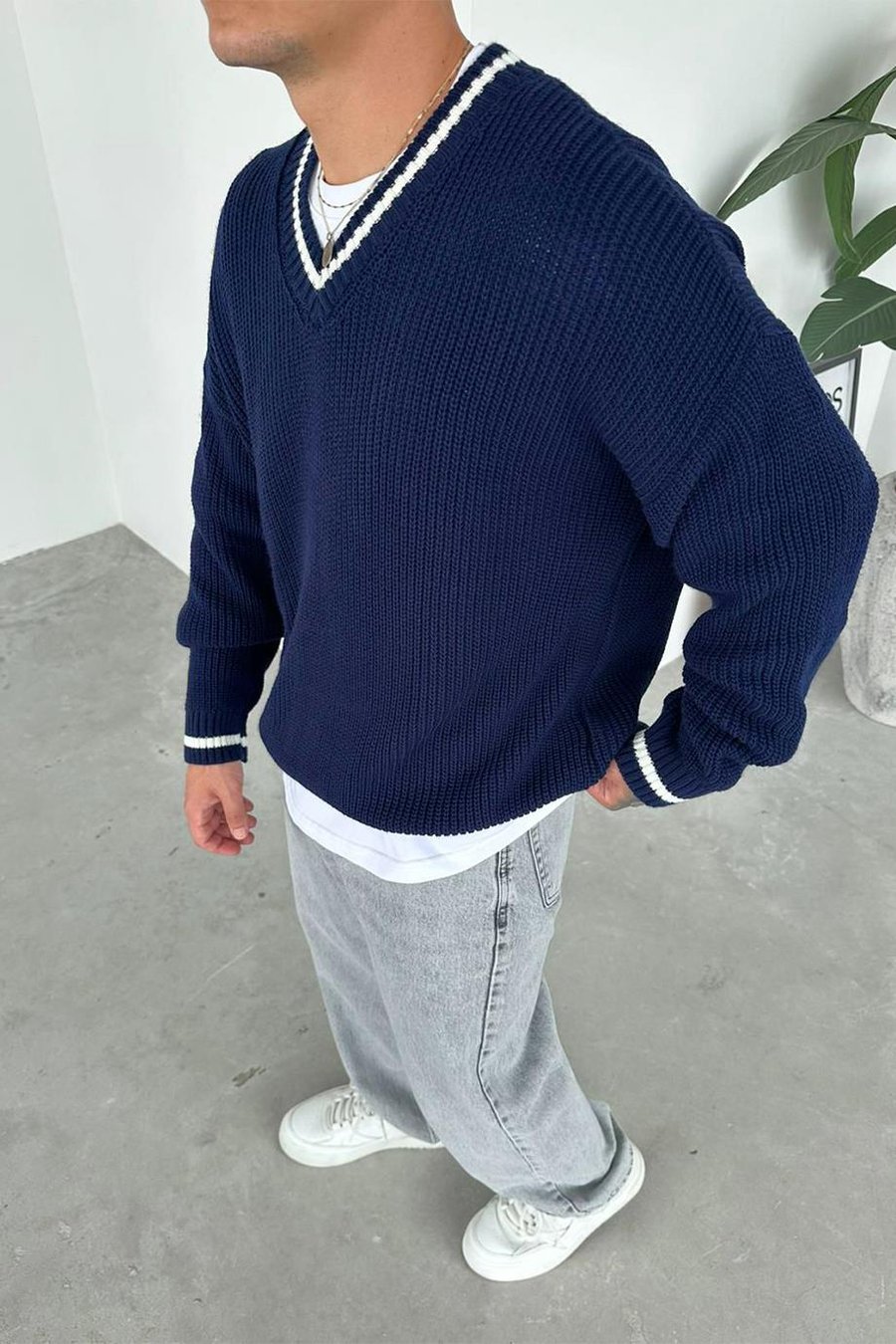 Lacivert V Yaka Çizgili Oversize Triko Kazak