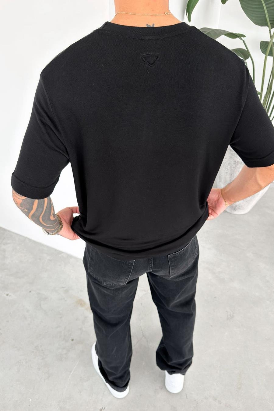 Siyah Basic Soft Likralı Relaxed Triko Tişört