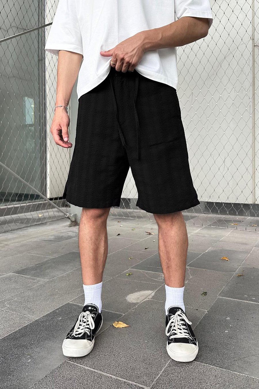 Siyah Beli İp Detaylı Dokulu Keten GO Relaxed Fit Şort