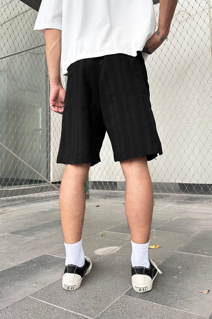 Siyah Beli İp Detaylı Dokulu Keten GO Relaxed Fit Şort