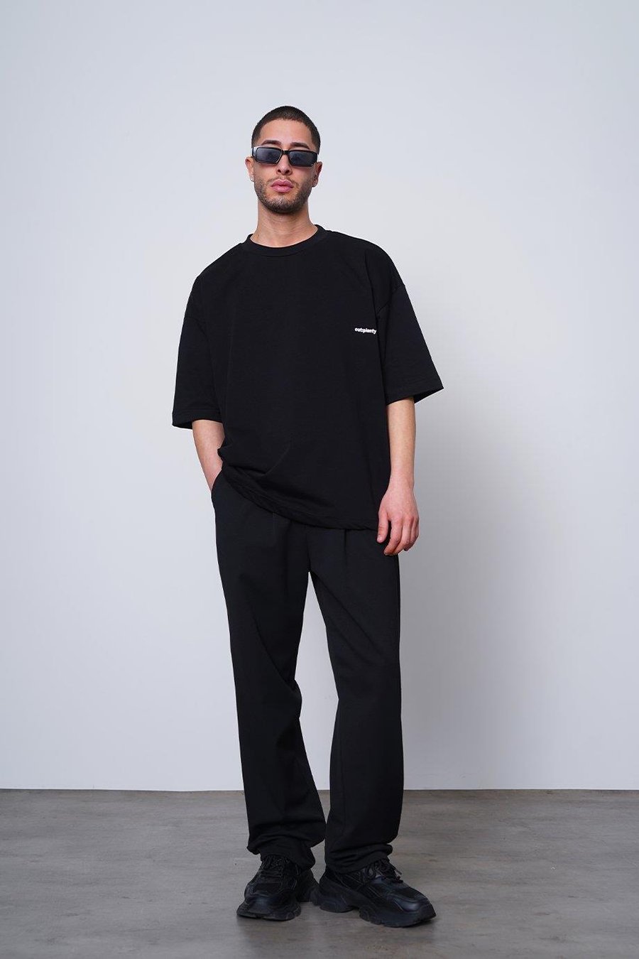 Siyah Beyaz Minimalism OUTPLENTY PREMİUM Oversize Tişört