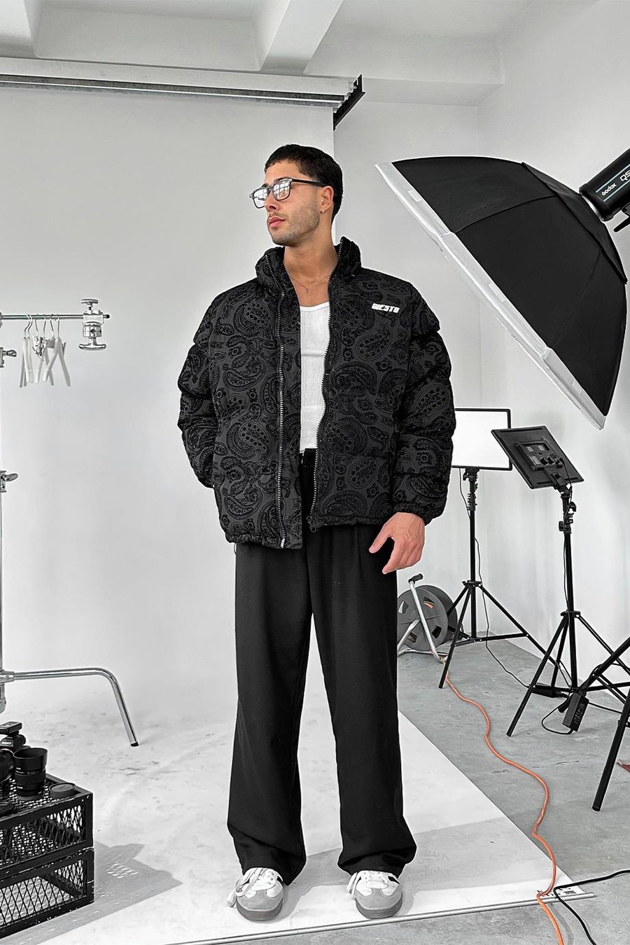 Siyah Etnik Kabartma Detay Oversize Puffer Mont