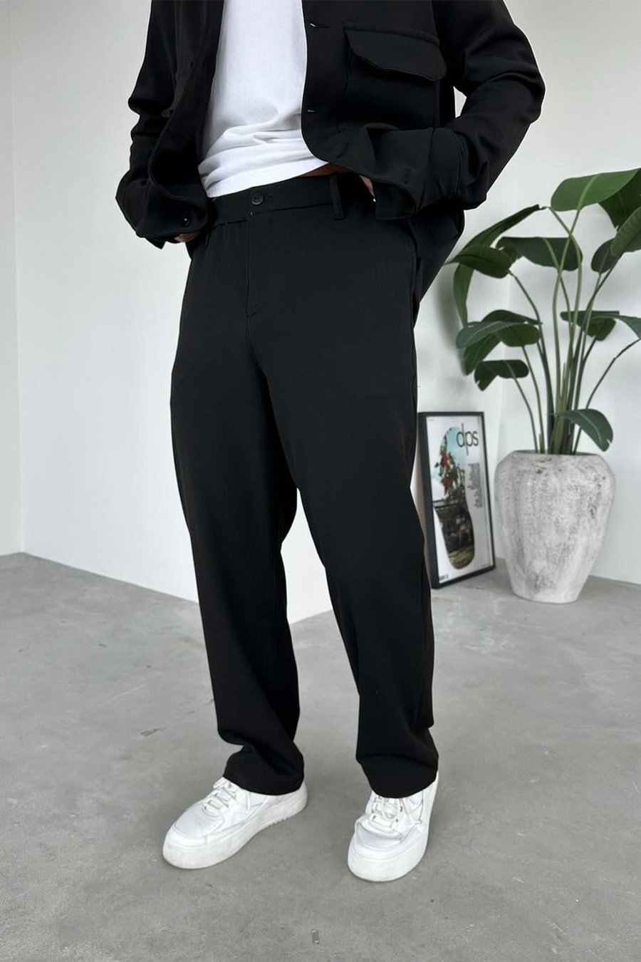 Siyah İnce Fitilli Regular Pantolon