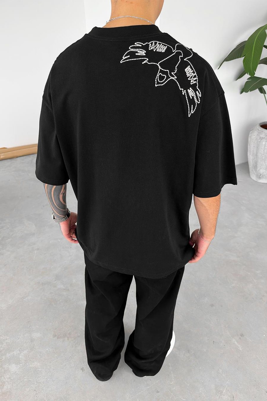 Siyah Kuş Nakışlı Oversize Tişört