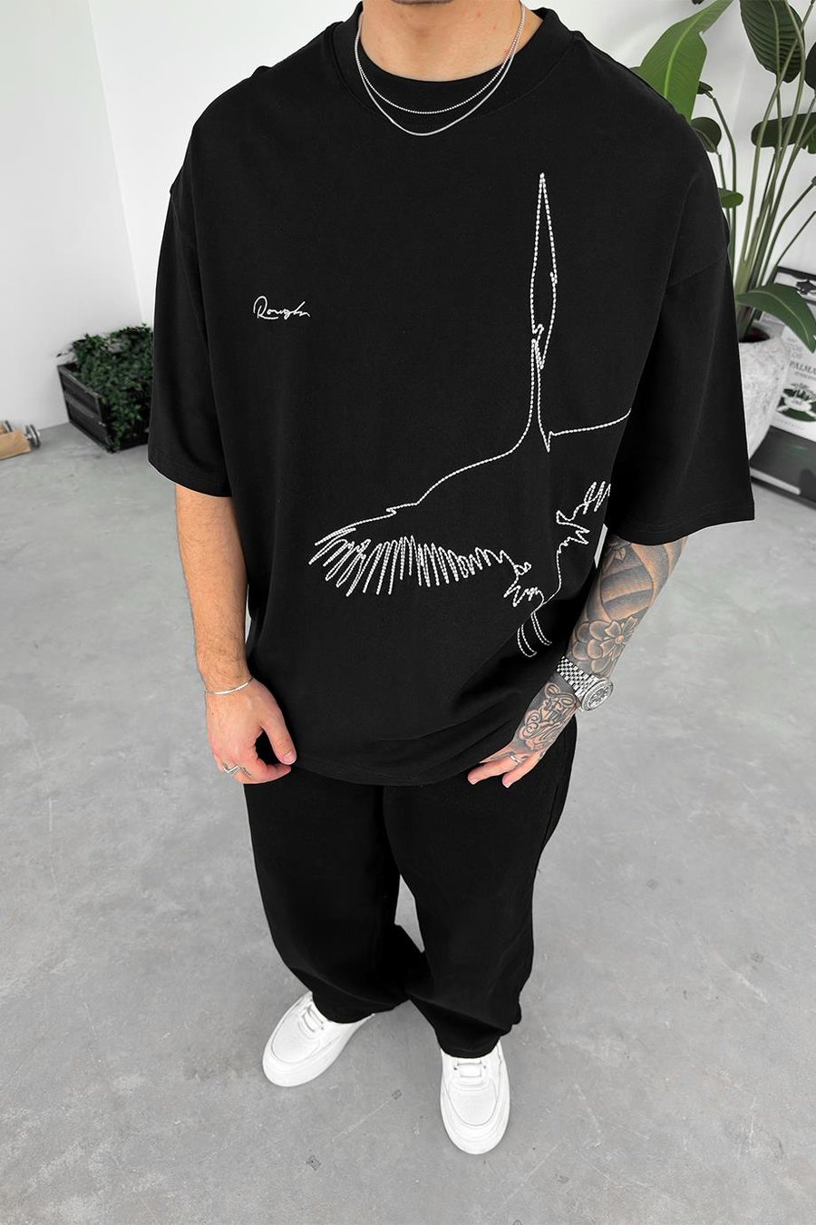 Siyah Kuş Nakışlı Oversize Tişört