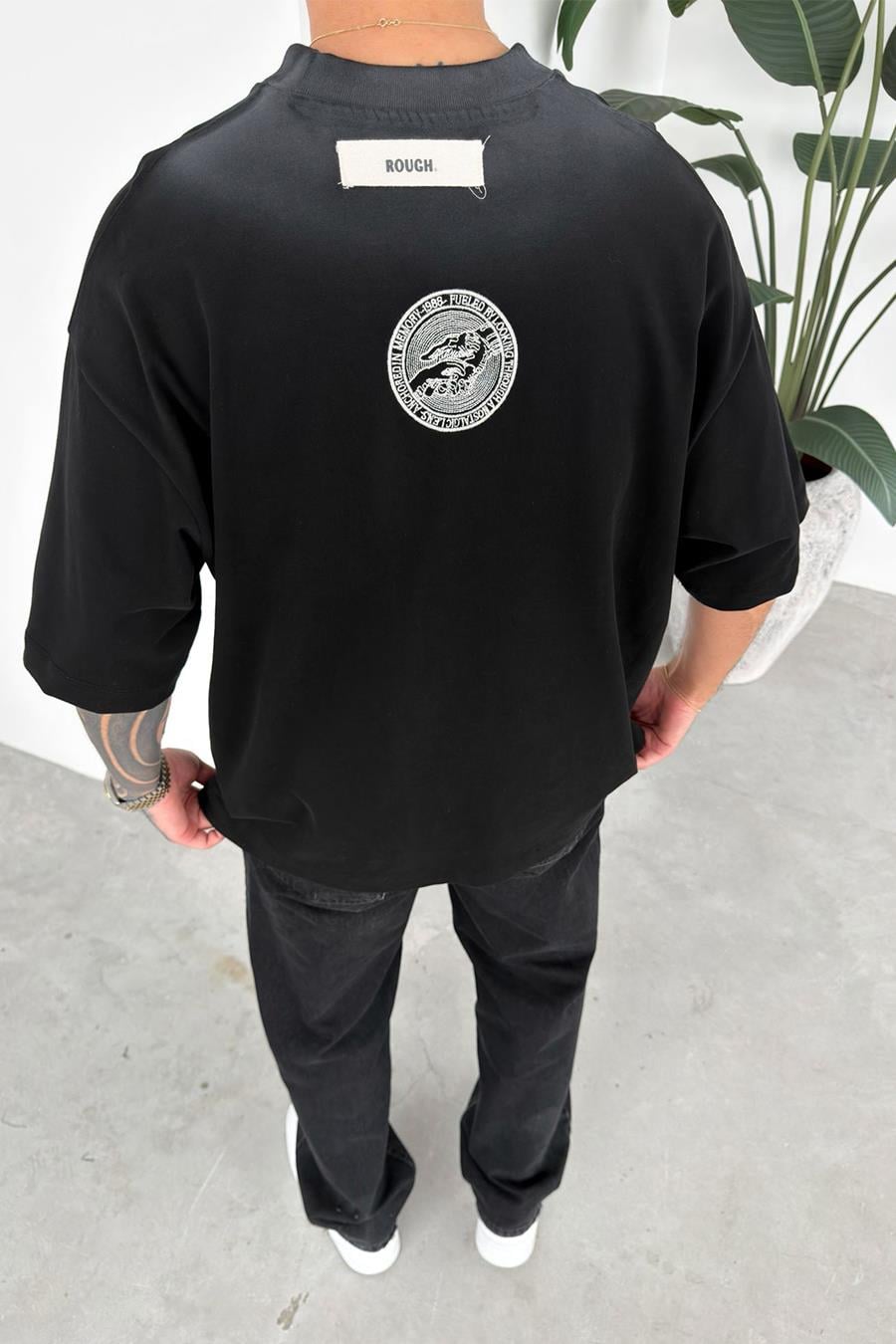Siyah Nakışlı Premium Oversize Tişört