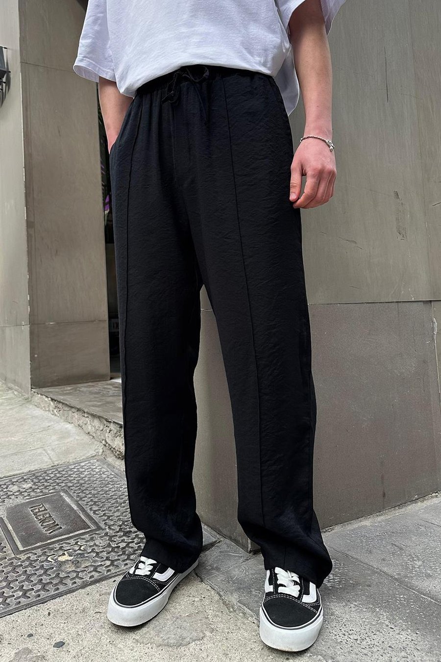 Siyah Pileli Beli Lastikli PH Relaxed Pantolon