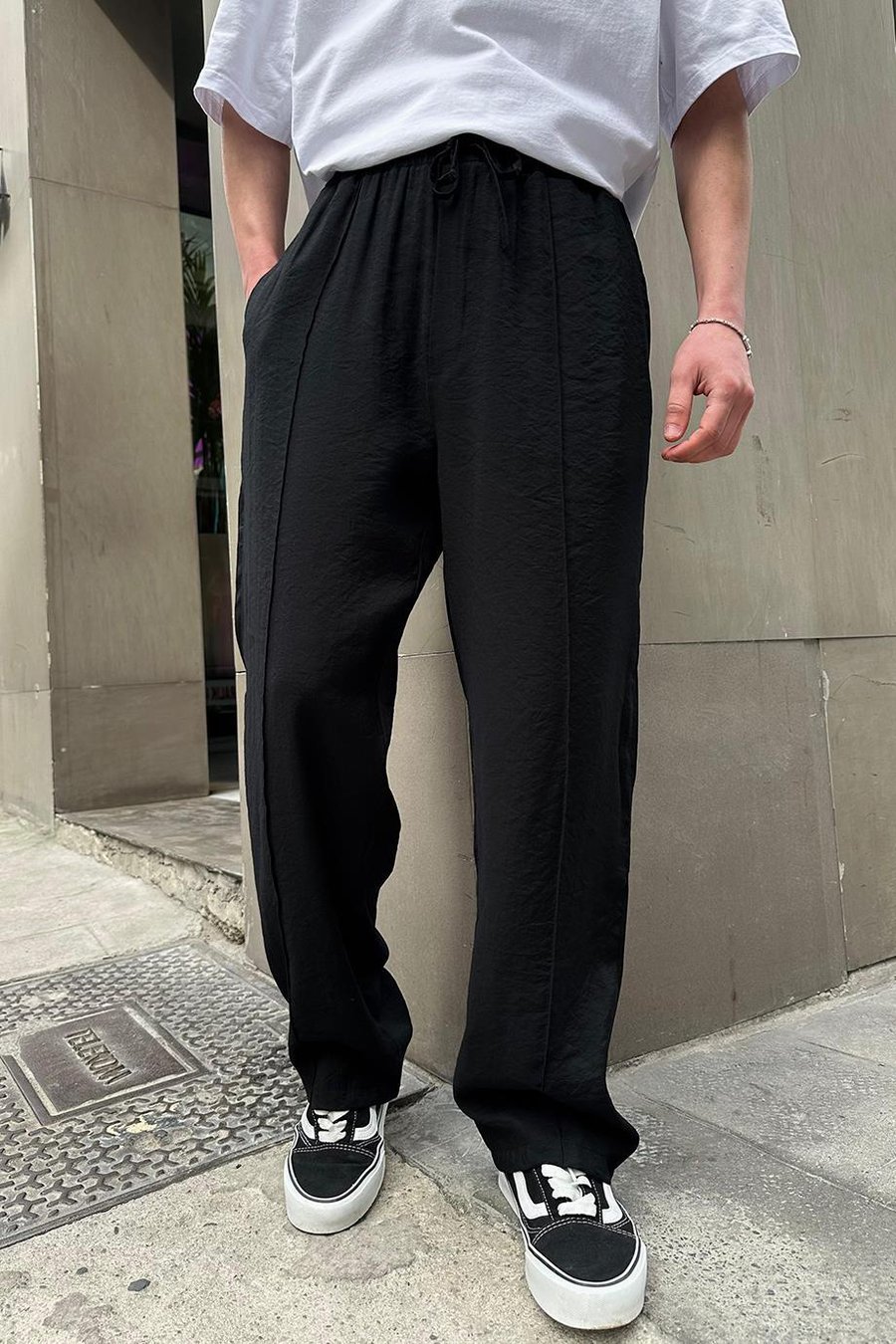 Siyah Pileli Beli Lastikli PH Relaxed Pantolon