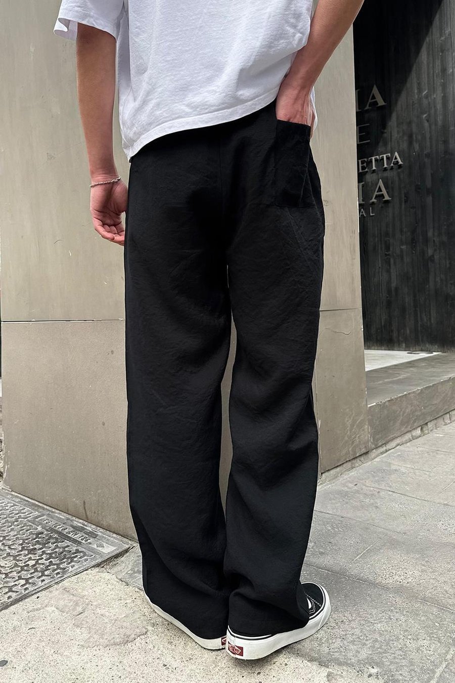 Siyah Pileli Beli Lastikli PH Relaxed Pantolon