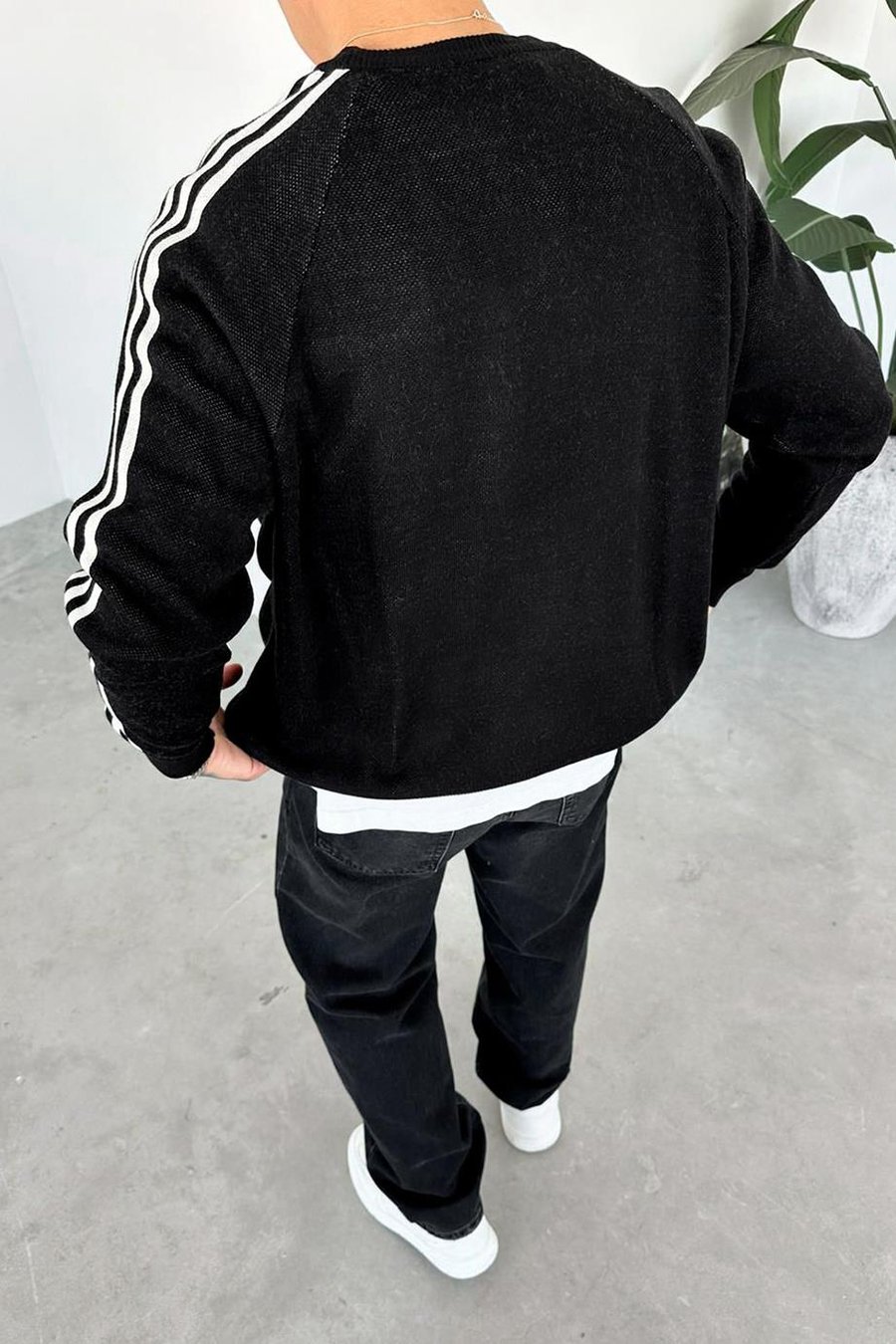 Siyah Şerit Detay Baskılı Oversize Sweat