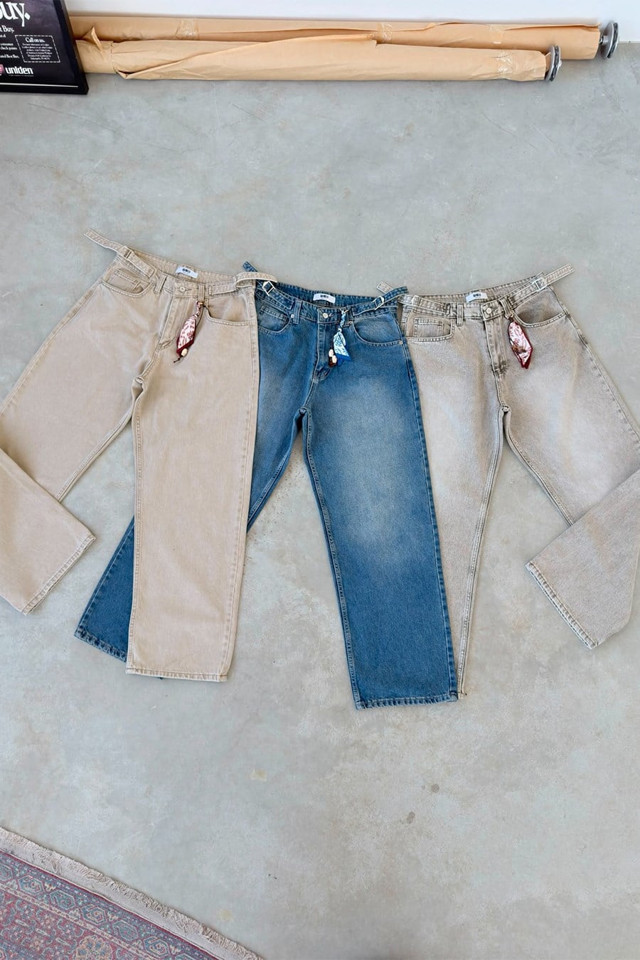 Bej Aksesuar Detaylı Baggy Pantolon