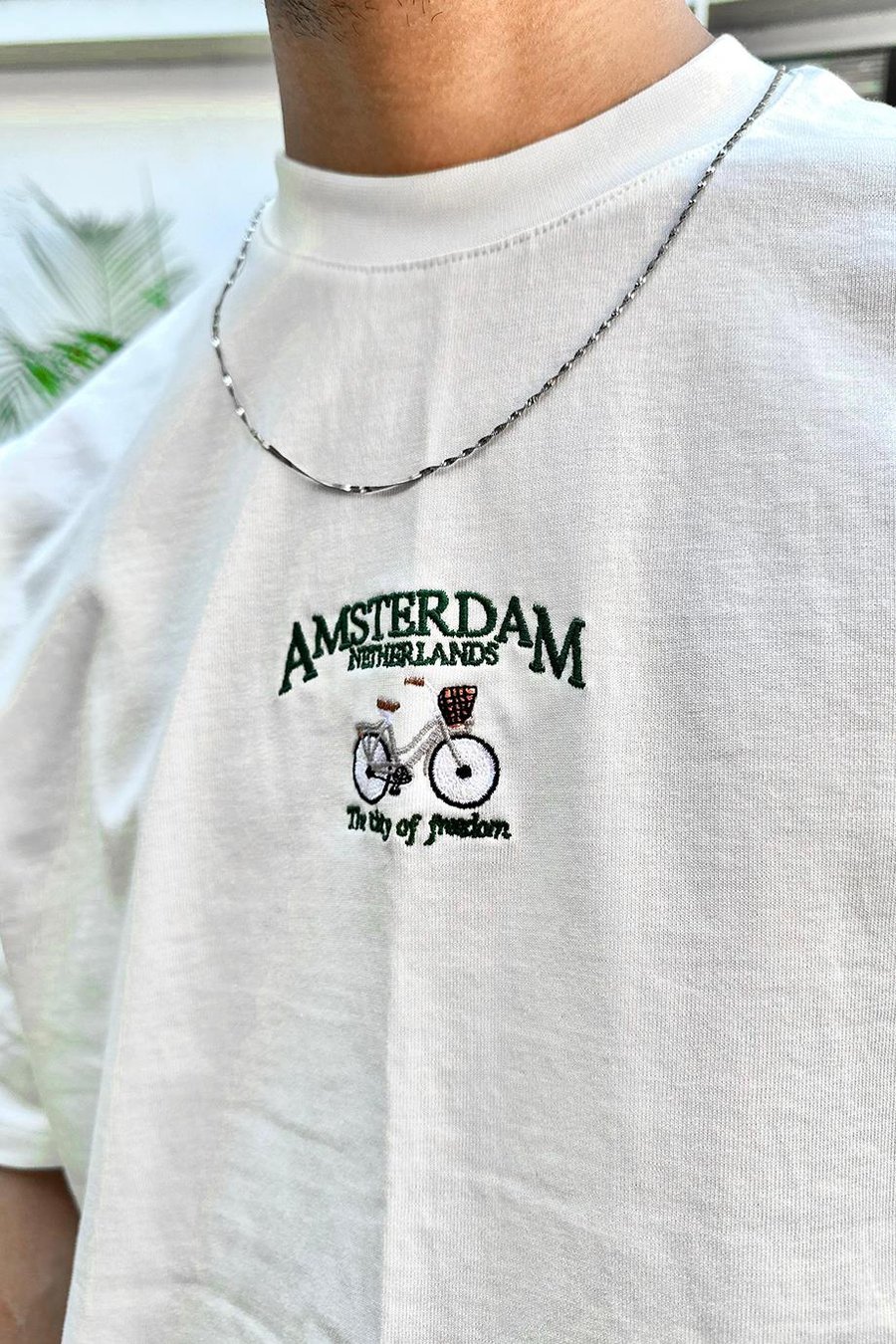 BEYAZ Amsterdam Nakış Detay PM Oversize Tişört