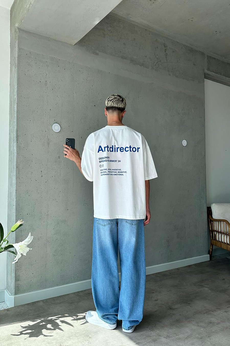 BEYAZ Artdirector OUTPLENTY PREMİUM Oversize Tişört