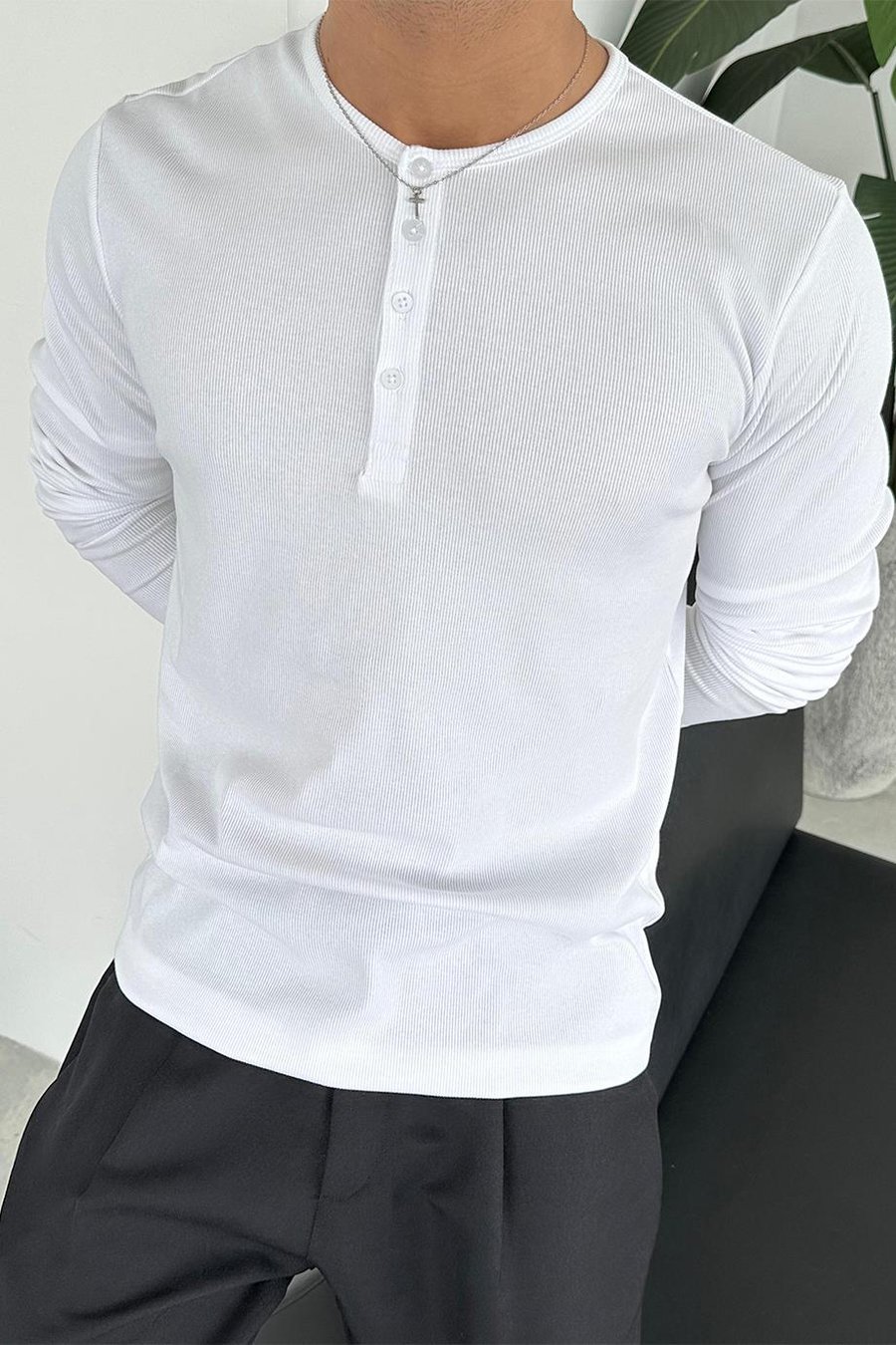 Beyaz Basic Fitilli Düğmeli Yaka Relax Fit Uzun Kollu Tişört